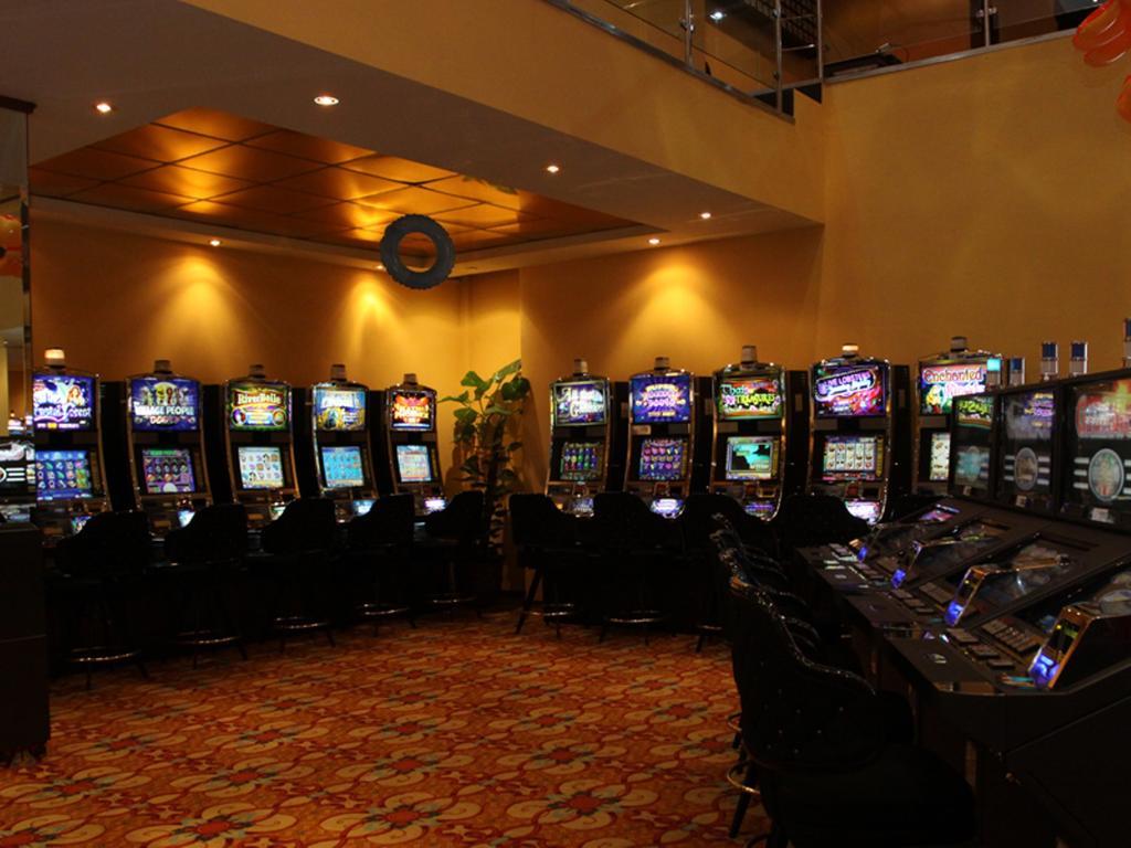 Aloha Sol Hotel And Casino Santiago De Los Caballeros Exterior photo